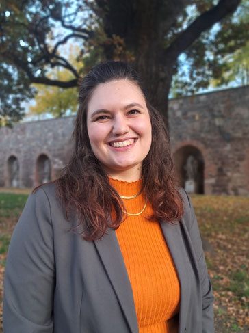 Portrait dornack-theresa